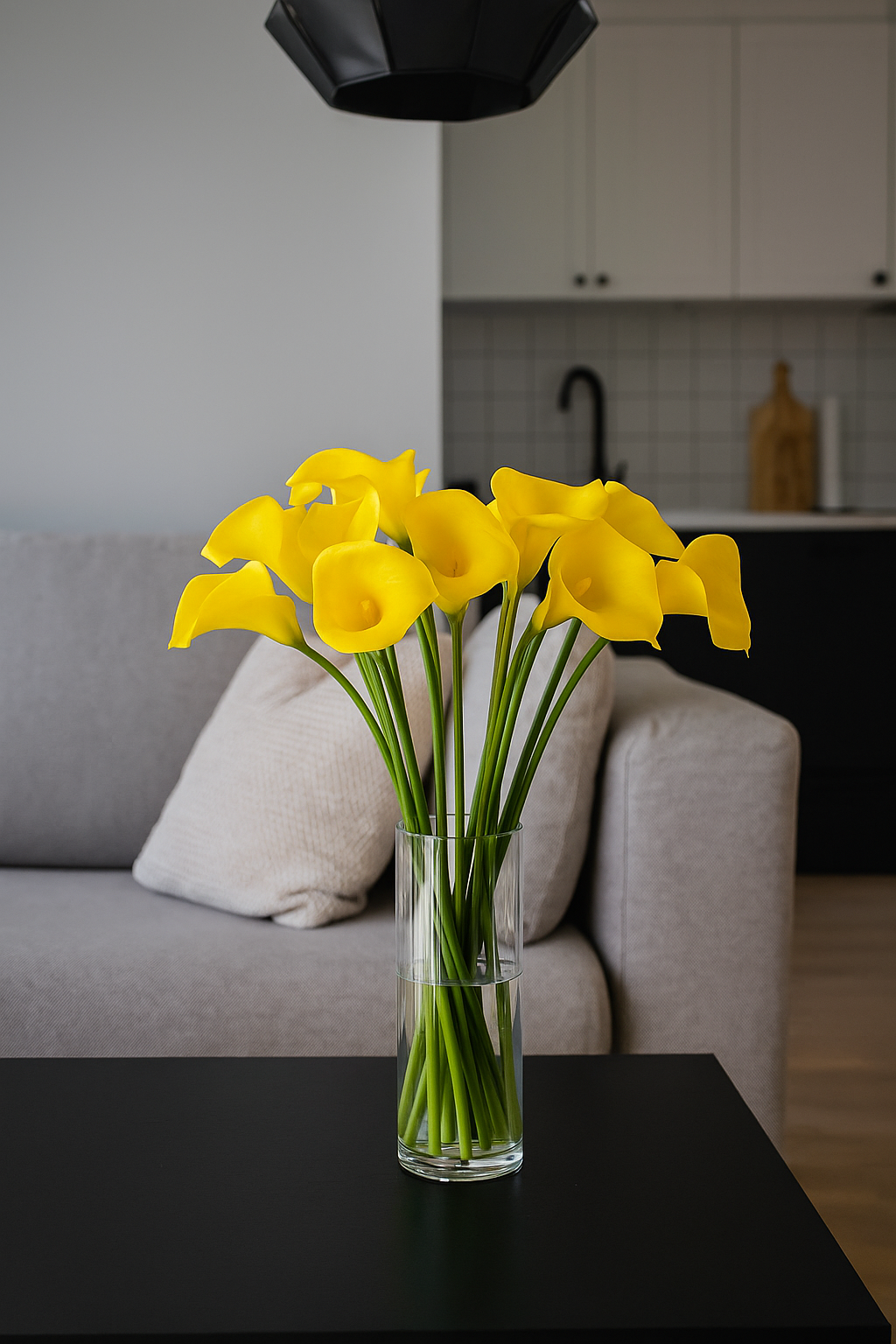 Calla Lilly Small Yellow (Pack of 10)
